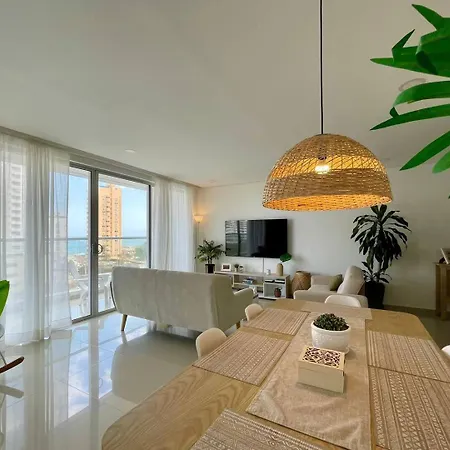 Apartment Moderno Y Amplio Cerca A La Playa!