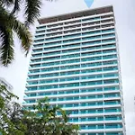 Moderno y amplio apartamento cerca a la playa!