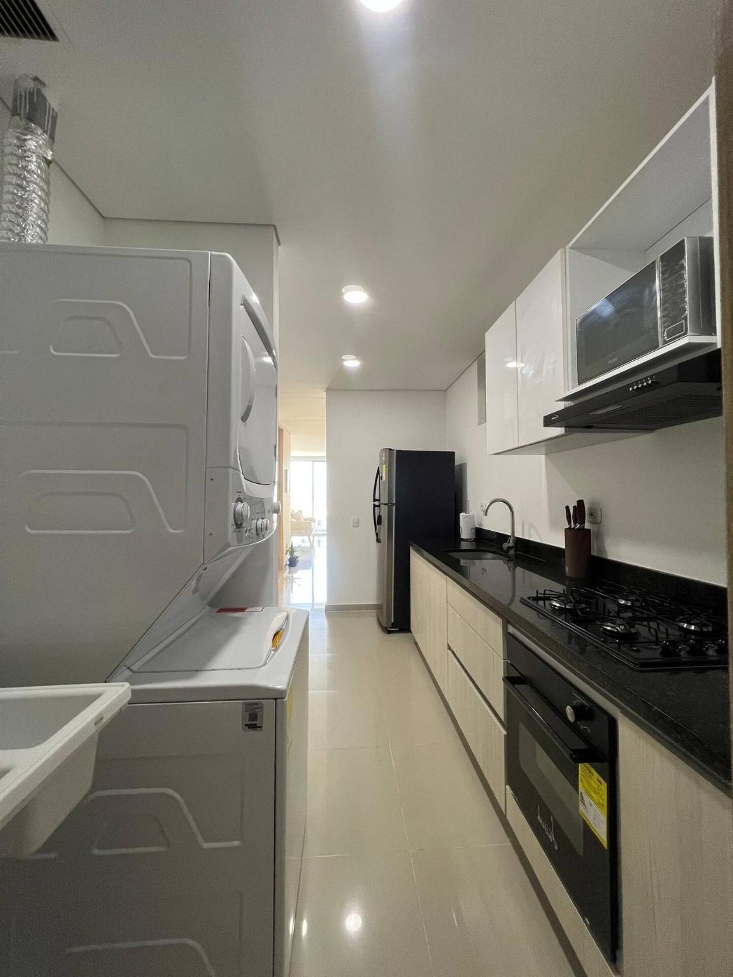 Apartamento Moderno Y Amplio Cerca A La Playa! *